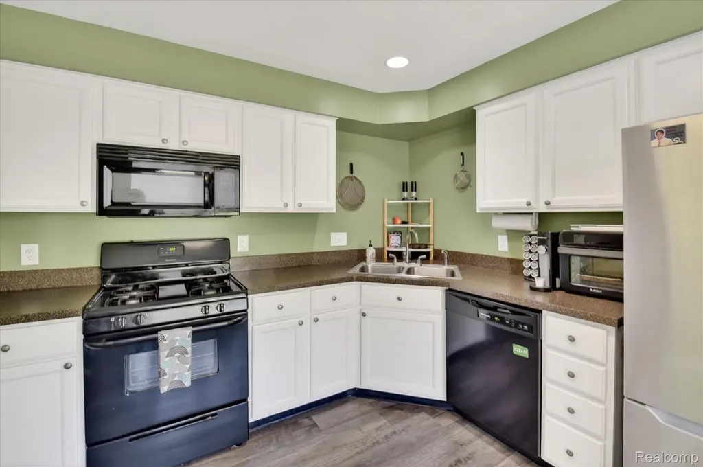 1641 Coburn Drive Ann Arbor City MI 48108