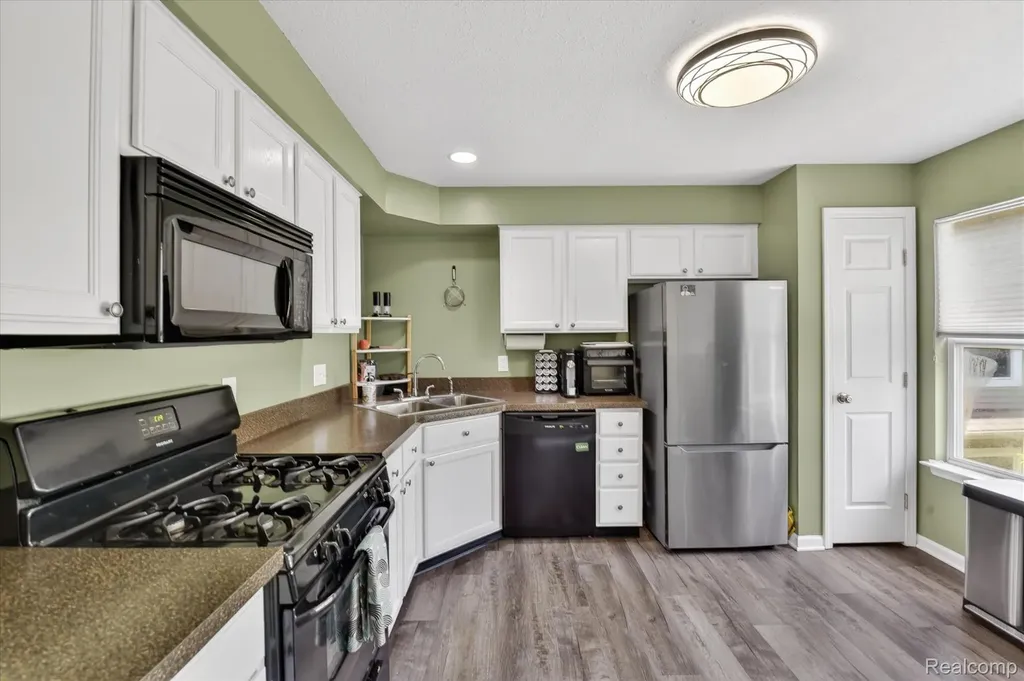 1641 Coburn Drive Ann Arbor City MI 48108