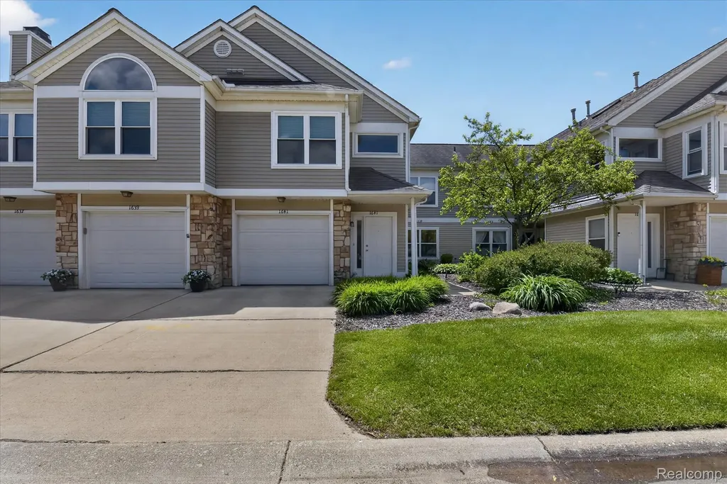 1641 Coburn Drive Ann Arbor City MI 48108