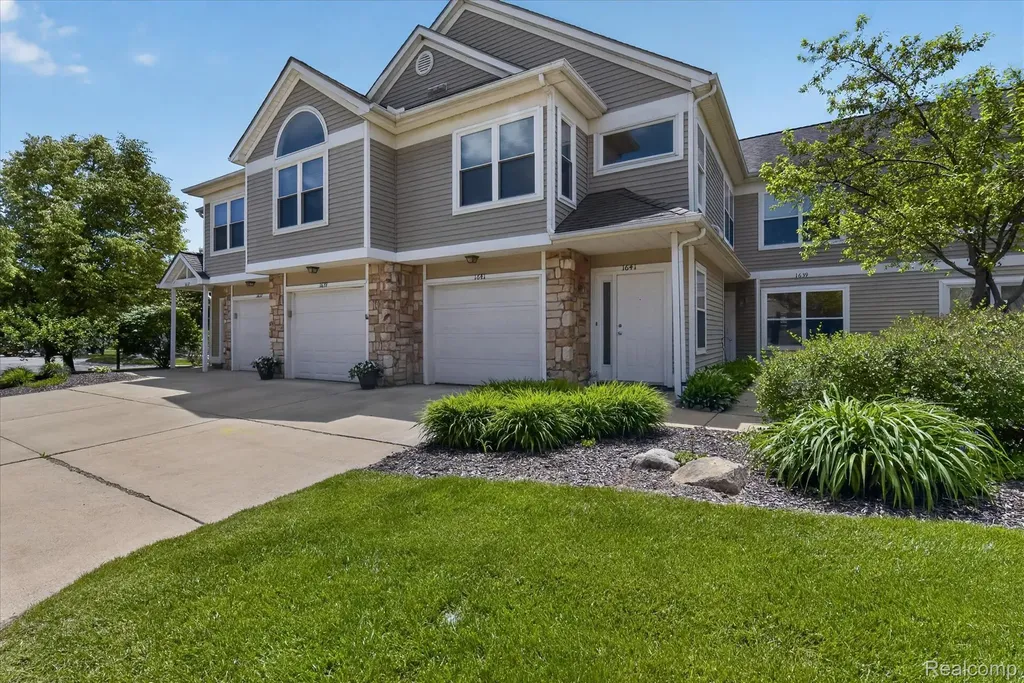 1641 Coburn Drive Ann Arbor City MI 48108