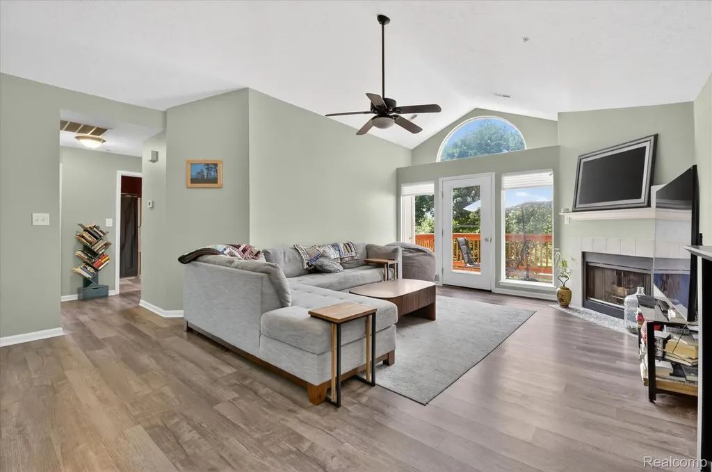 1641 Coburn Drive Ann Arbor City MI 48108