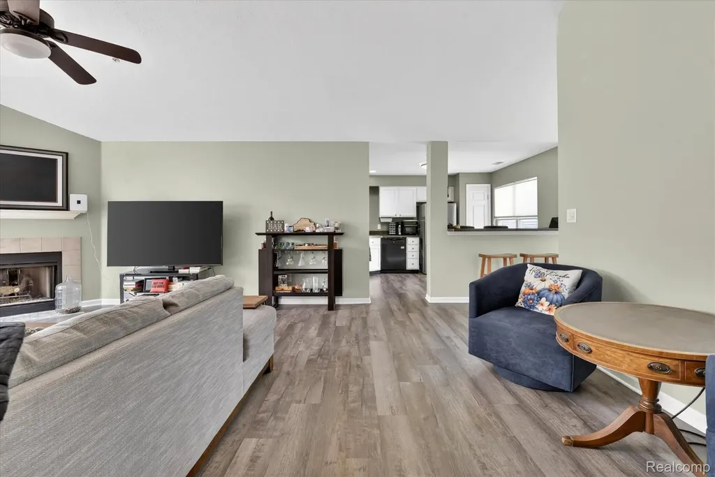 1641 Coburn Drive Ann Arbor City MI 48108