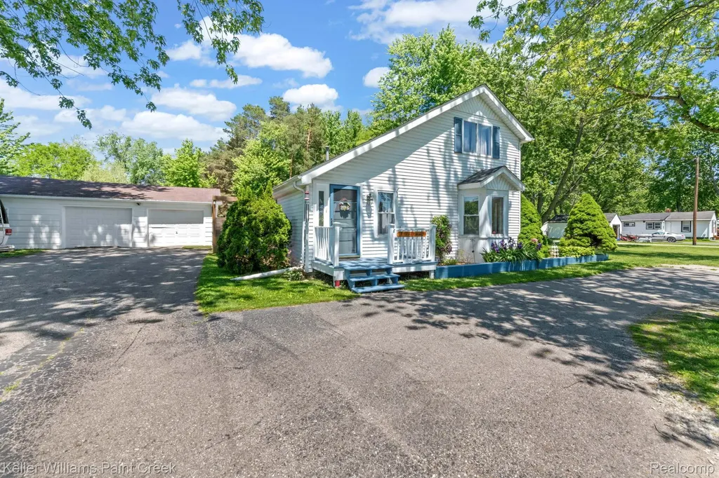 3100 Vincent Road Clyde Township MI 48049