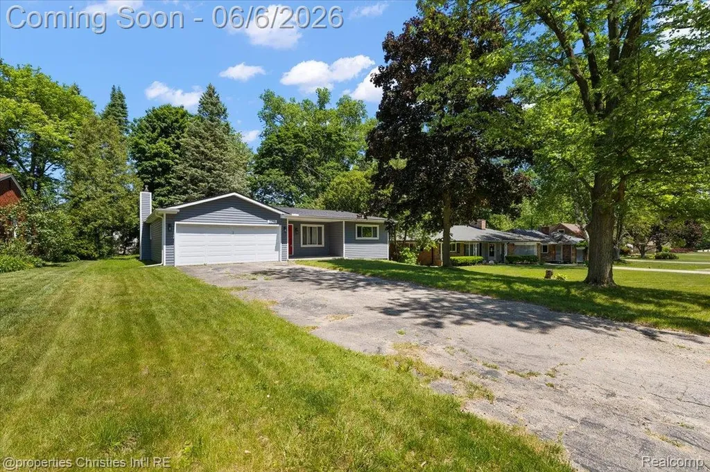 2255 Bedford Road Bloomfield Hills City MI 48302
