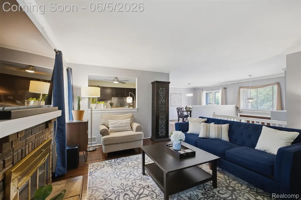 40435 Oak Tree Novi City MI 48375