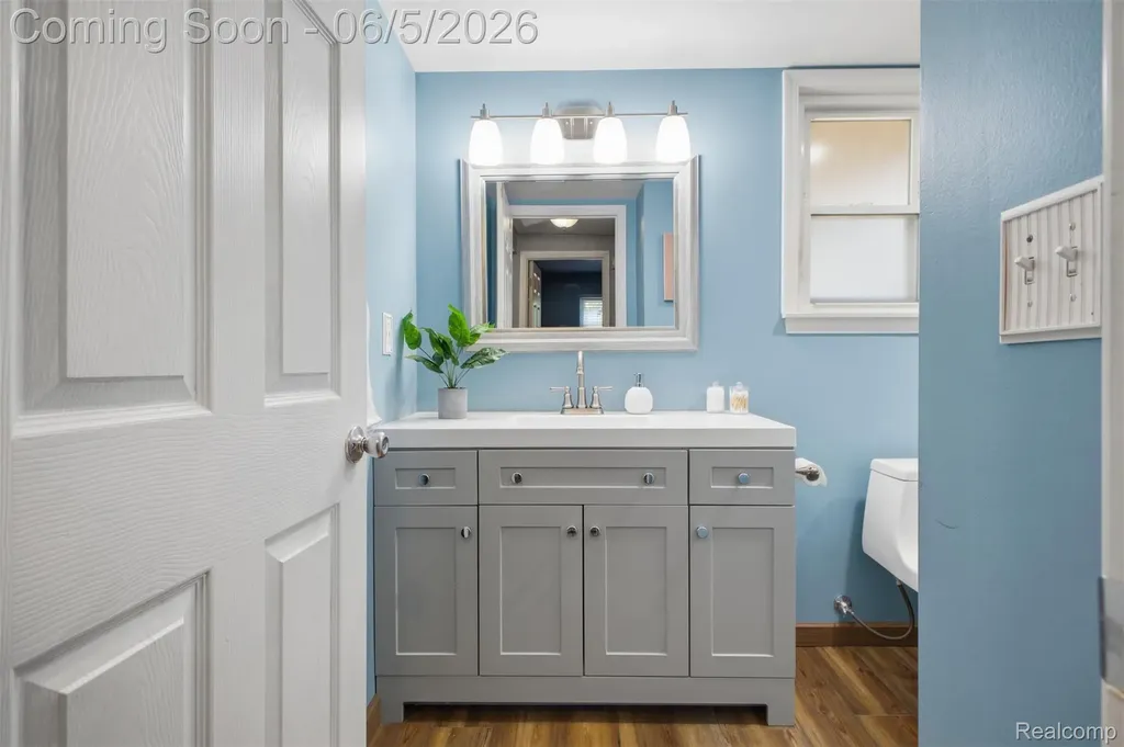 40435 Oak Tree Novi City MI 48375