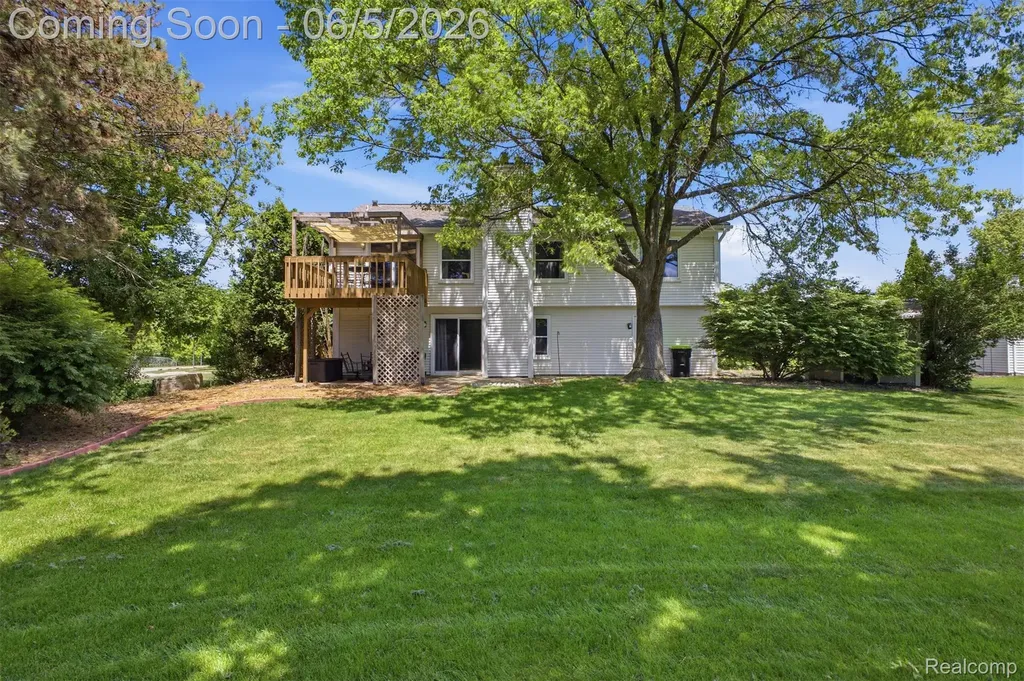 40435 Oak Tree Novi City MI 48375
