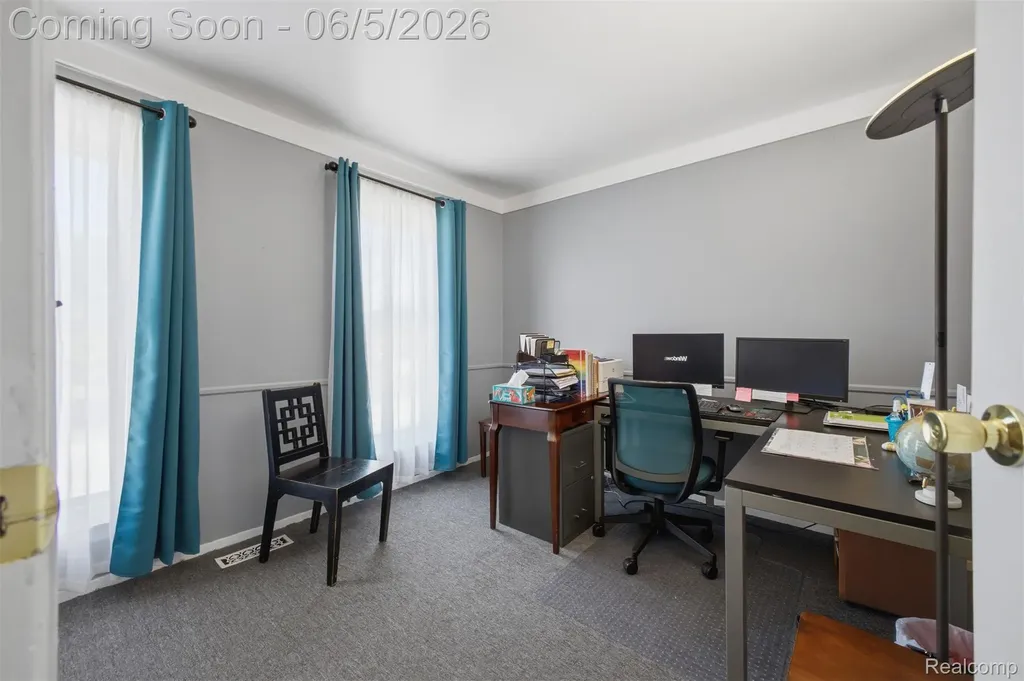40435 Oak Tree Novi City MI 48375