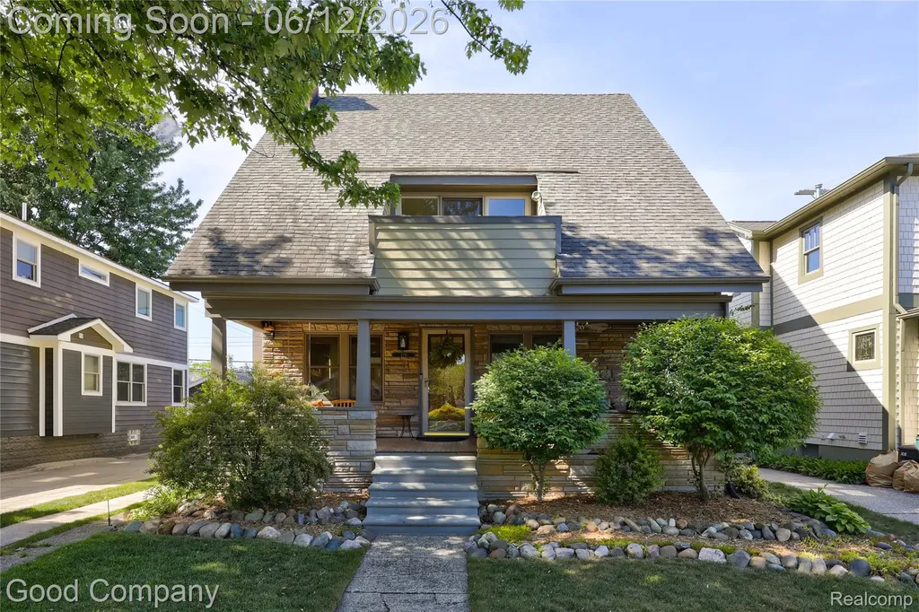 419 E 5th Street Royal Oak City MI 48067