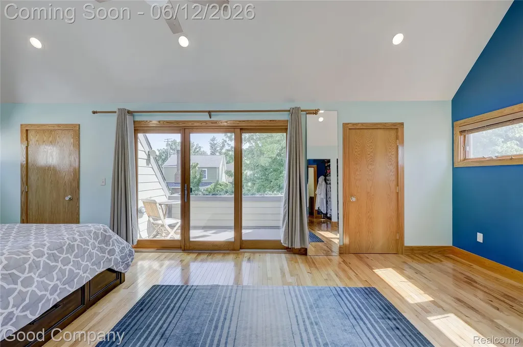 419 E 5th Street Royal Oak City MI 48067