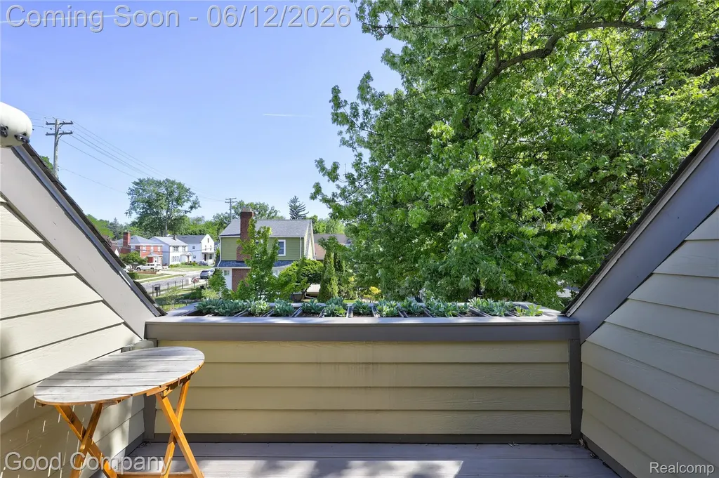 419 E 5th Street Royal Oak City MI 48067