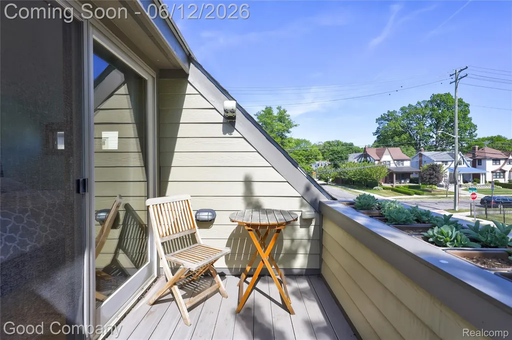 419 E 5th Street Royal Oak City MI 48067