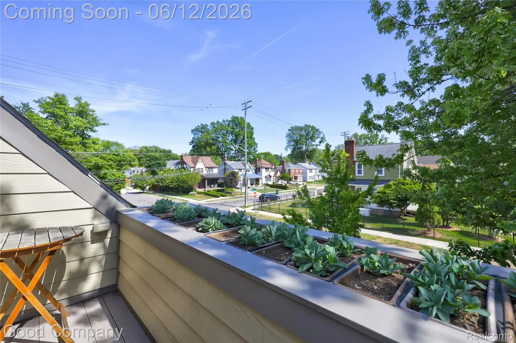 419 E 5th Street Royal Oak City MI 48067