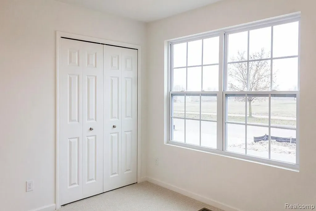 58410 Pembrooke Avenue New Haven Village MI 48048