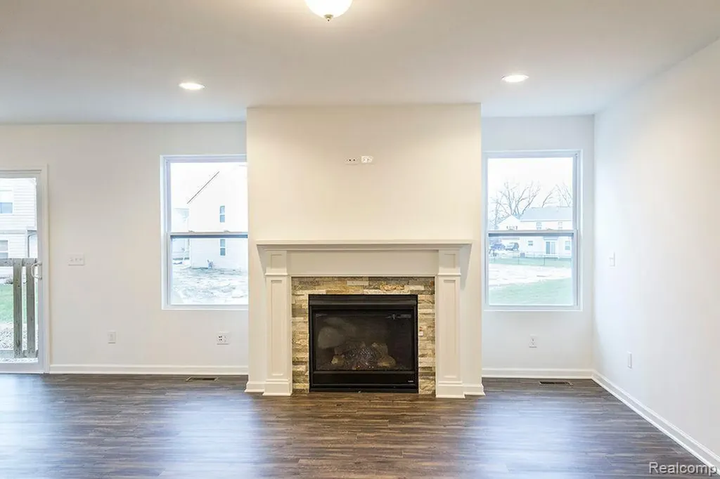 58410 Pembrooke Avenue New Haven Village MI 48048