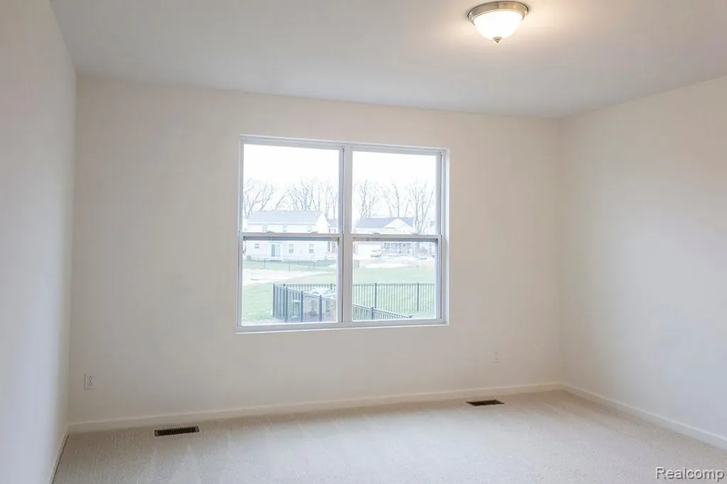 58410 Pembrooke Avenue New Haven Village MI 48048