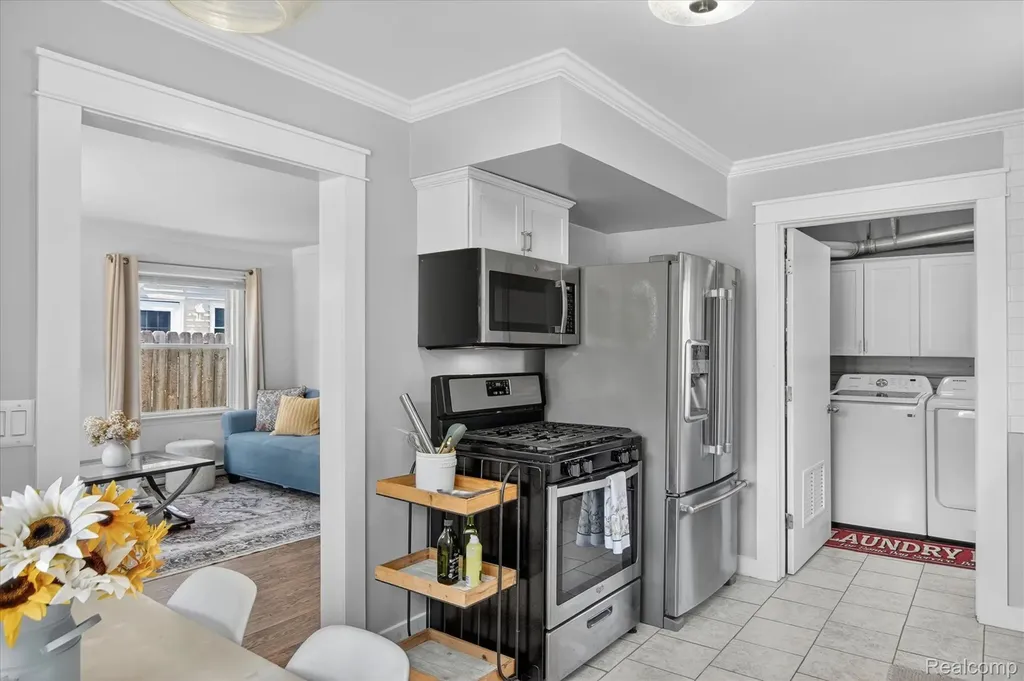 2217 Guthrie Avenue Royal Oak City MI 48067