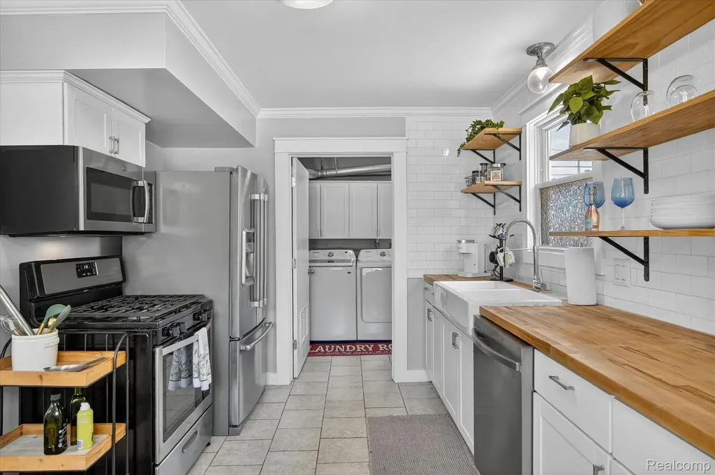 2217 Guthrie Avenue Royal Oak City MI 48067