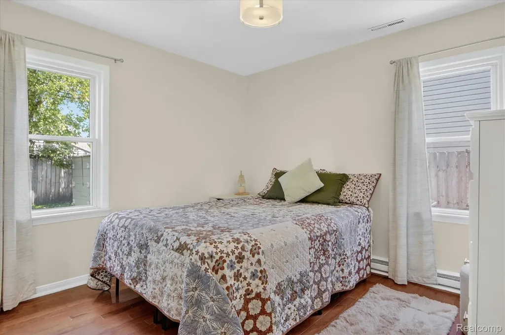 2217 Guthrie Avenue Royal Oak City MI 48067