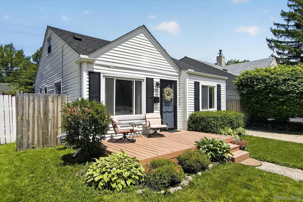 2217 Guthrie Avenue Royal Oak City MI 48067