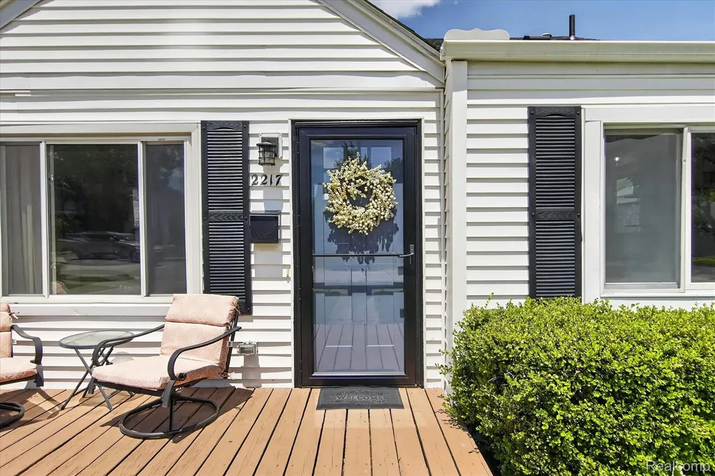 2217 Guthrie Avenue Royal Oak City MI 48067