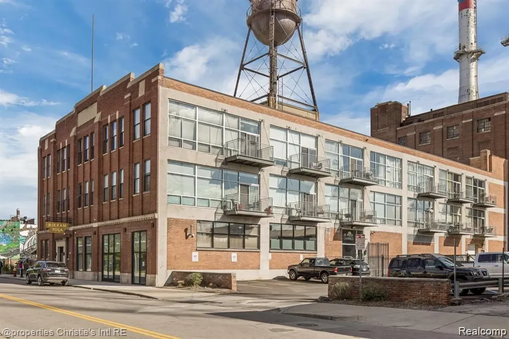 55 W Canfield Street Detroit City MI 48201