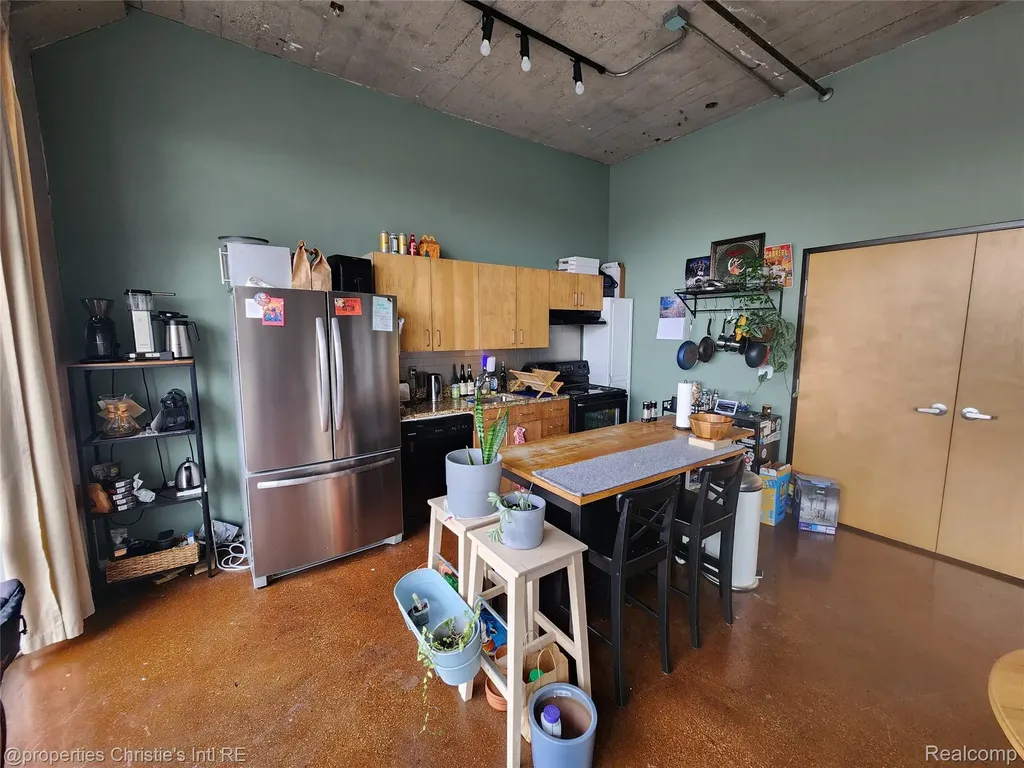 55 W Canfield Street Detroit City MI 48201