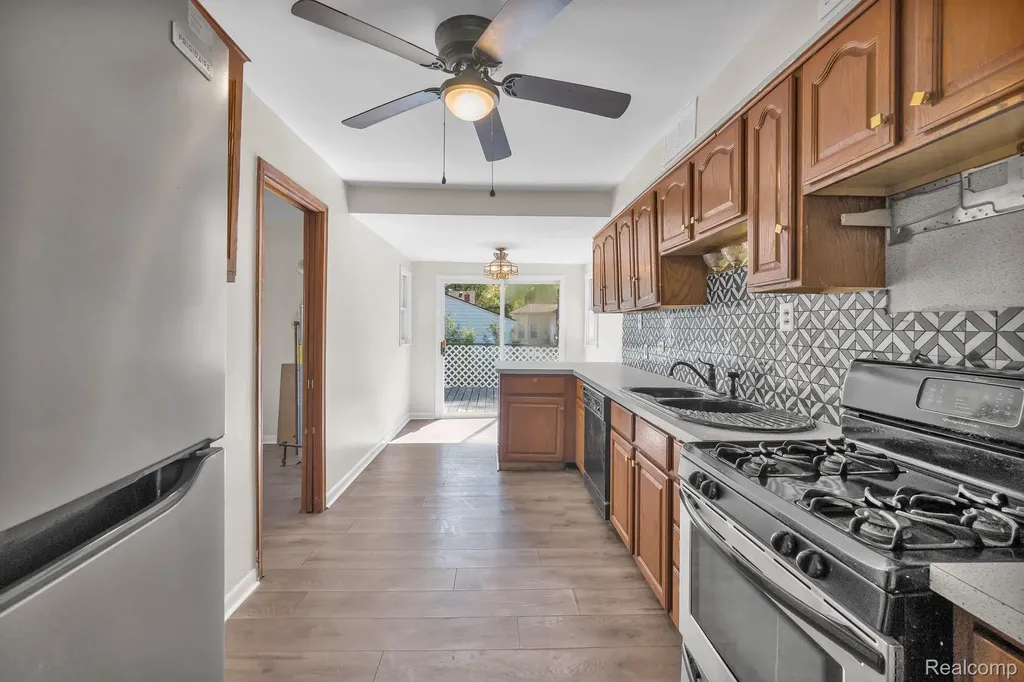 4453 Culver Street Dearborn Heights City MI 48125
