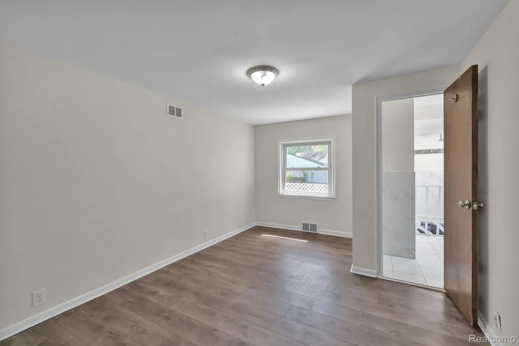 4453 Culver Street Dearborn Heights City MI 48125