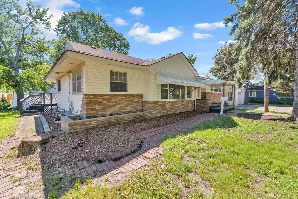 4453 Culver Street Dearborn Heights City MI 48125