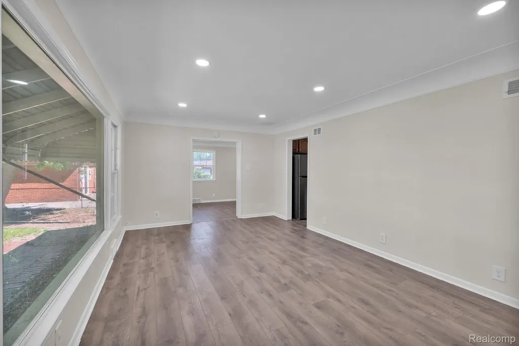 4453 Culver Street Dearborn Heights City MI 48125