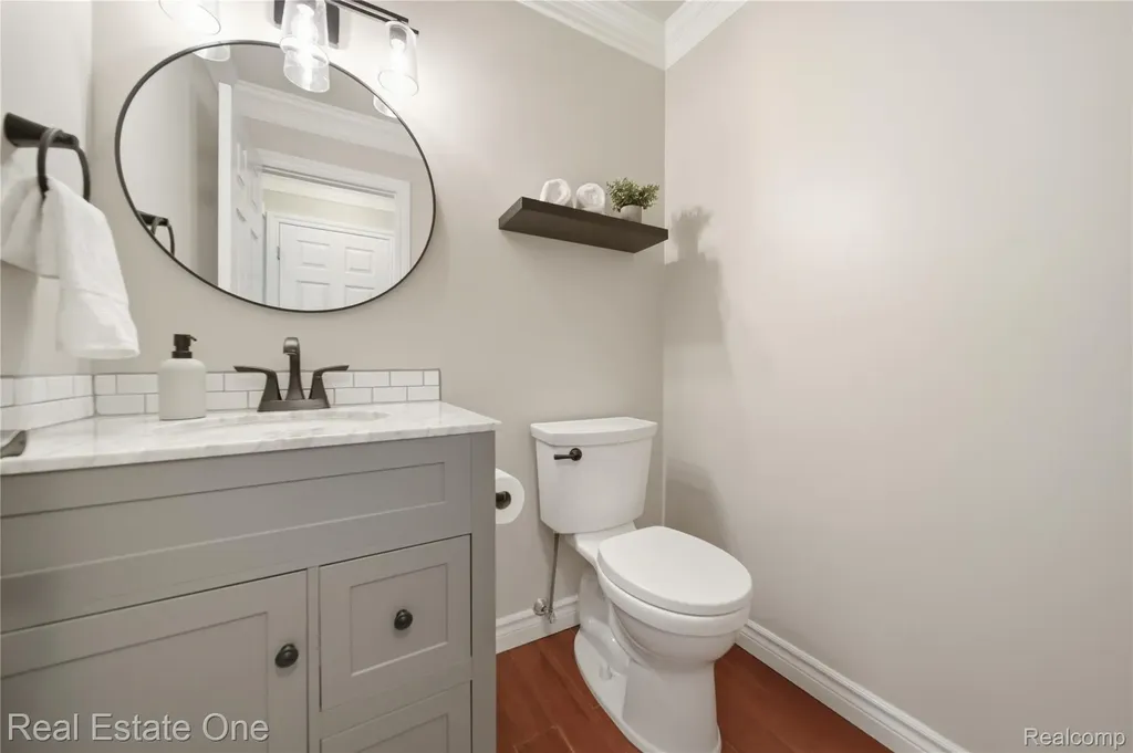 219 Briarwood Drive Highland Charter Township MI 48357