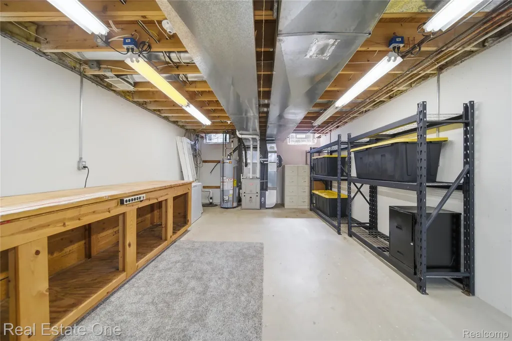 219 Briarwood Drive Highland Charter Township MI 48357