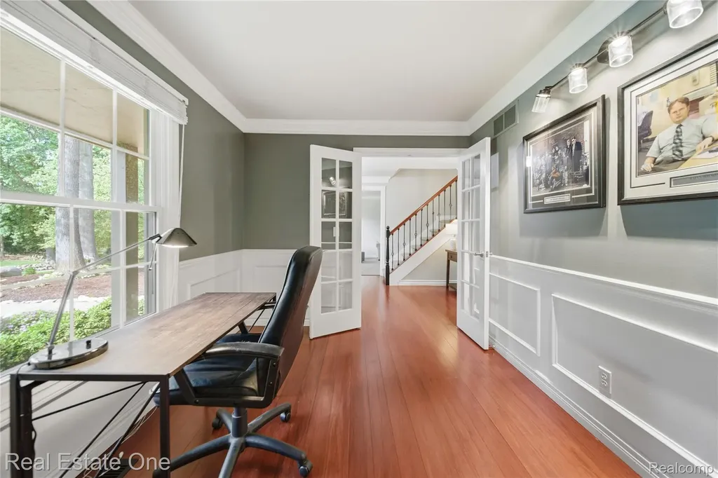 219 Briarwood Drive Highland Charter Township MI 48357