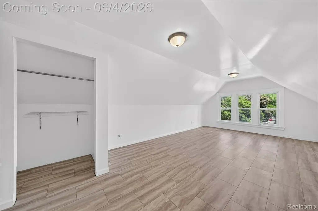 351 Edgewood Place Ferndale City MI 48220