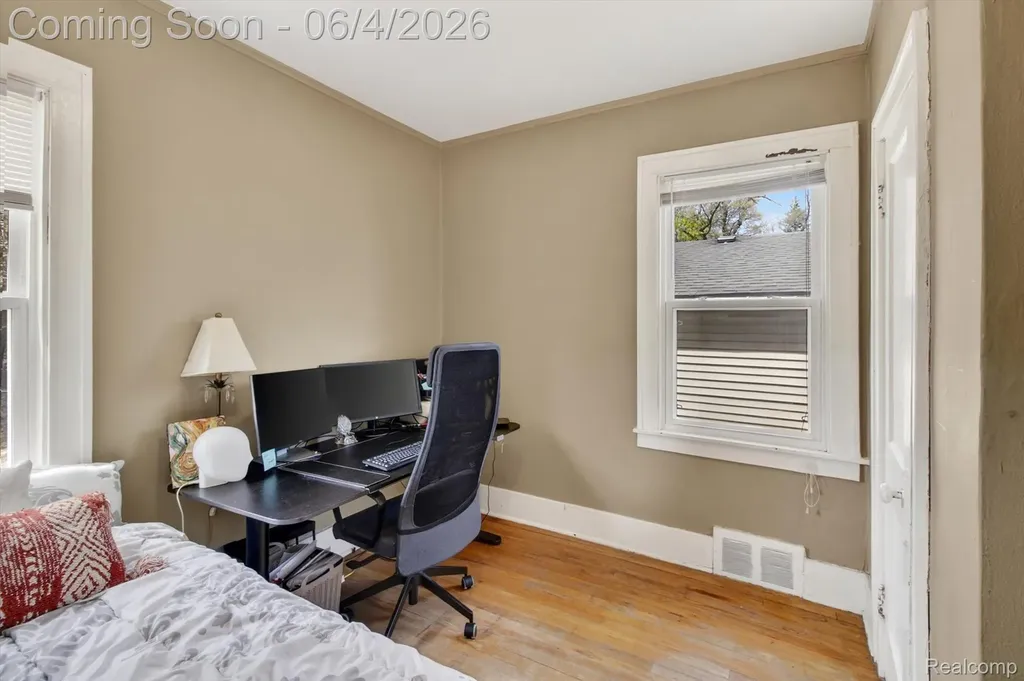 351 Edgewood Place Ferndale City MI 48220