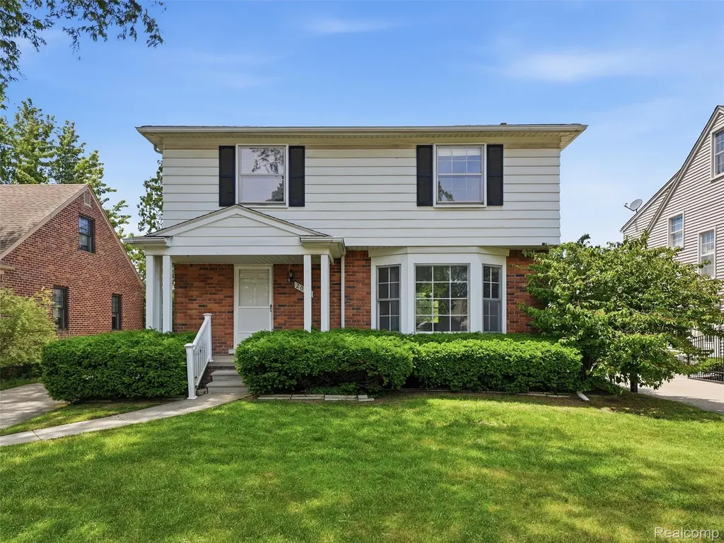 2009 Linwood Avenue Royal Oak City MI 48073