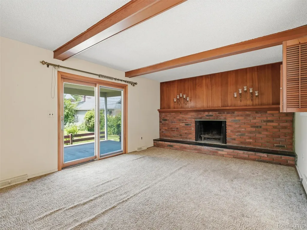 2009 Linwood Avenue Royal Oak City MI 48073
