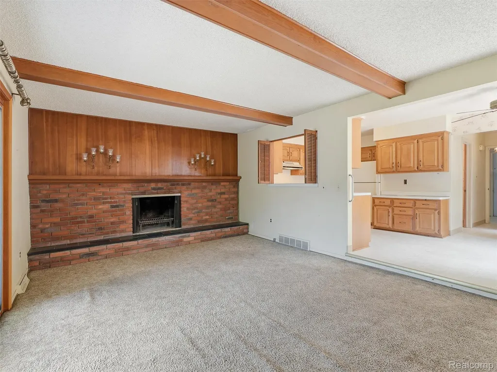 2009 Linwood Avenue Royal Oak City MI 48073
