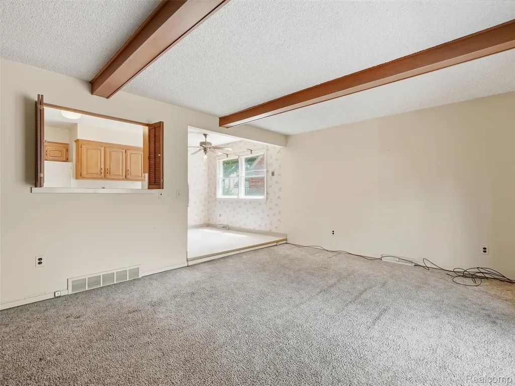 2009 Linwood Avenue Royal Oak City MI 48073