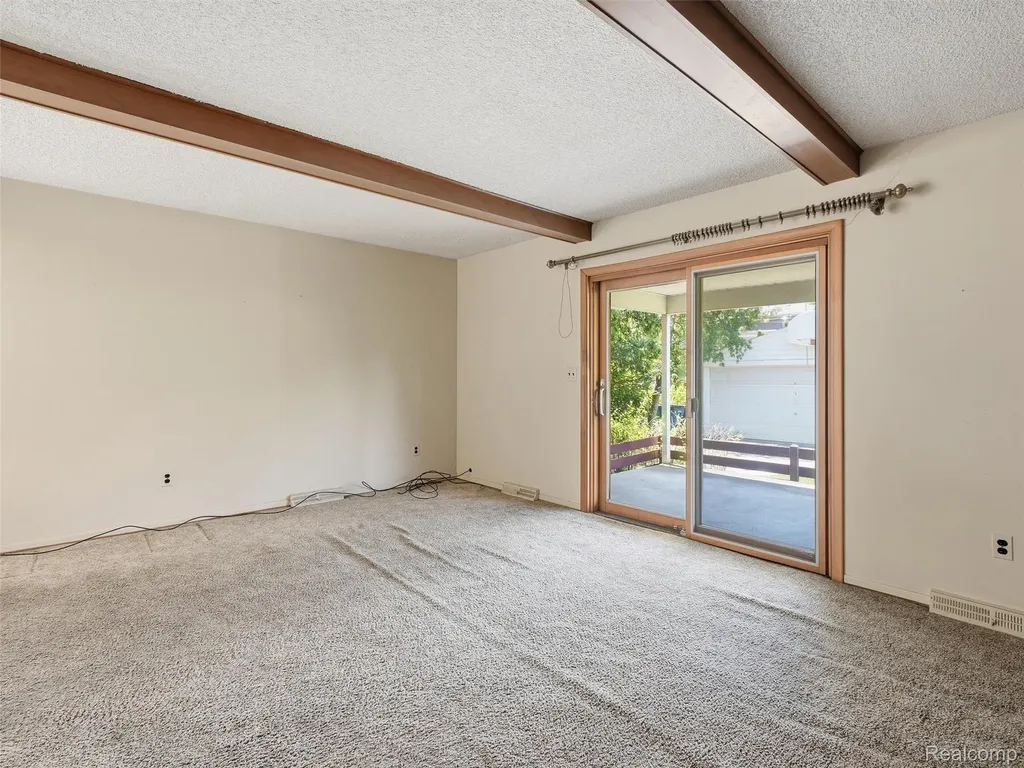 2009 Linwood Avenue Royal Oak City MI 48073
