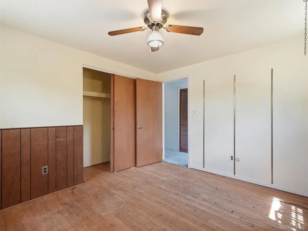 2009 Linwood Avenue Royal Oak City MI 48073