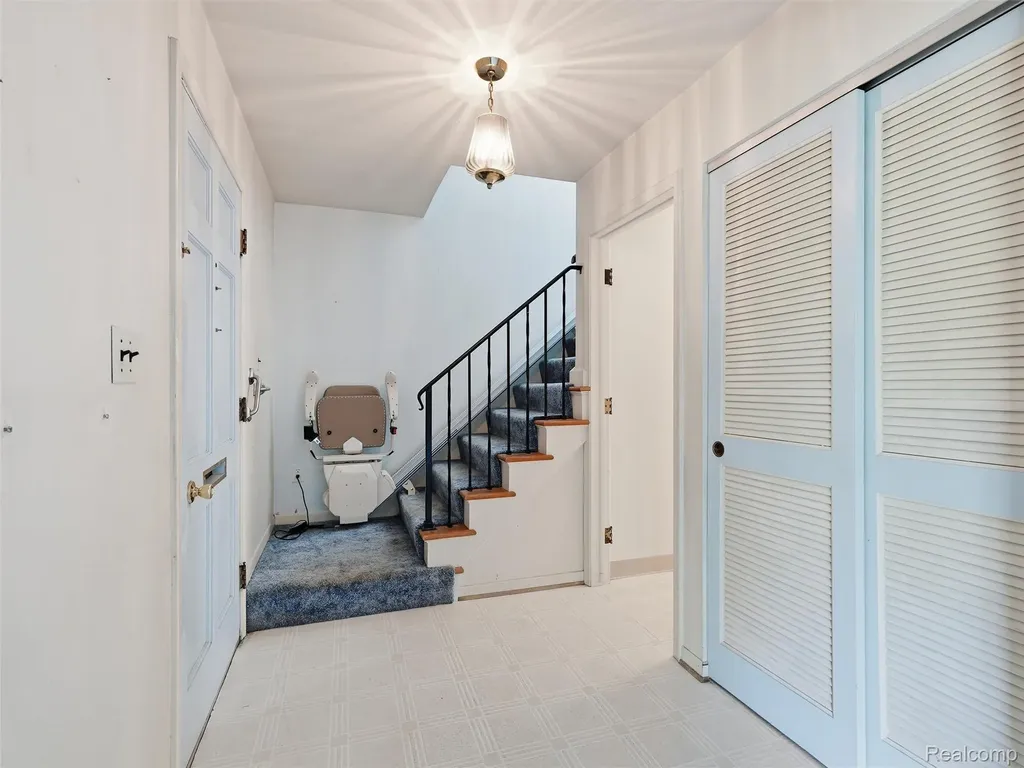 2009 Linwood Avenue Royal Oak City MI 48073