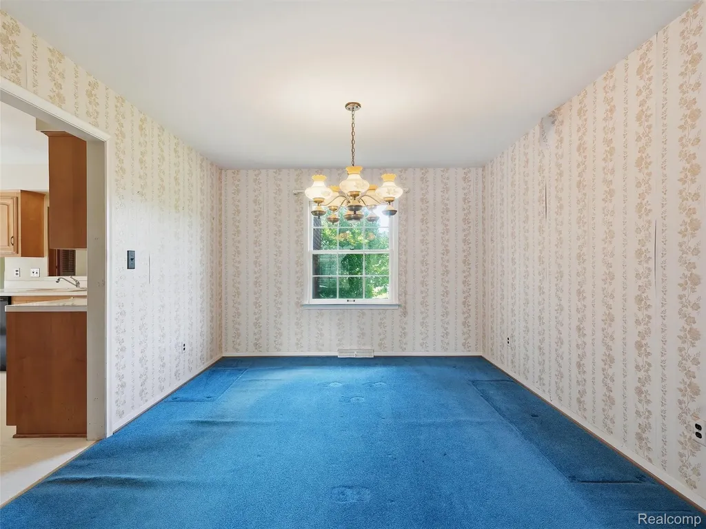 2009 Linwood Avenue Royal Oak City MI 48073
