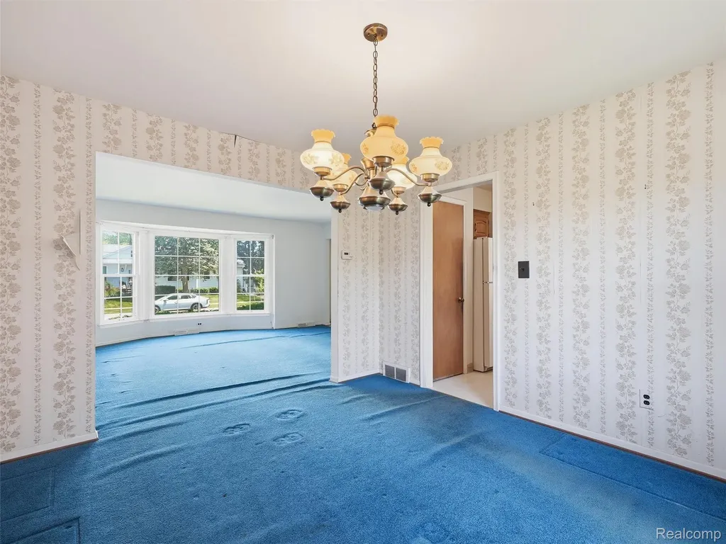 2009 Linwood Avenue Royal Oak City MI 48073