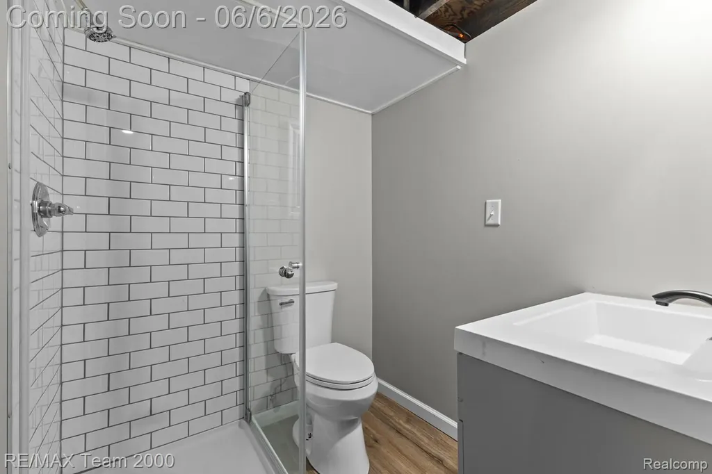 28952 Bridge Street Garden City City MI 48135