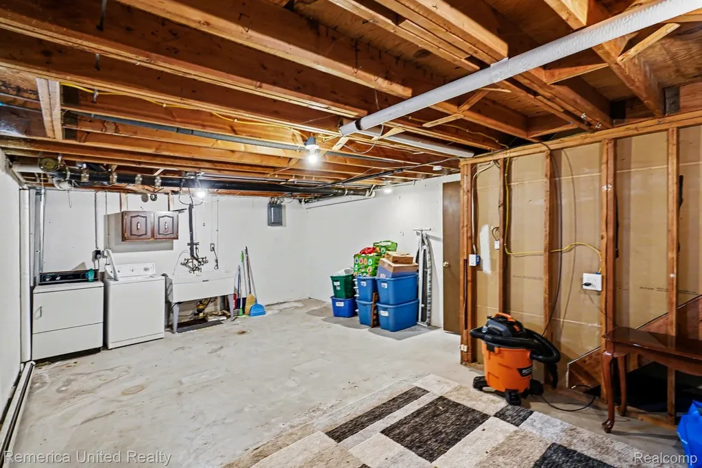 61035 11 Mile Road South Lyon City MI 48178