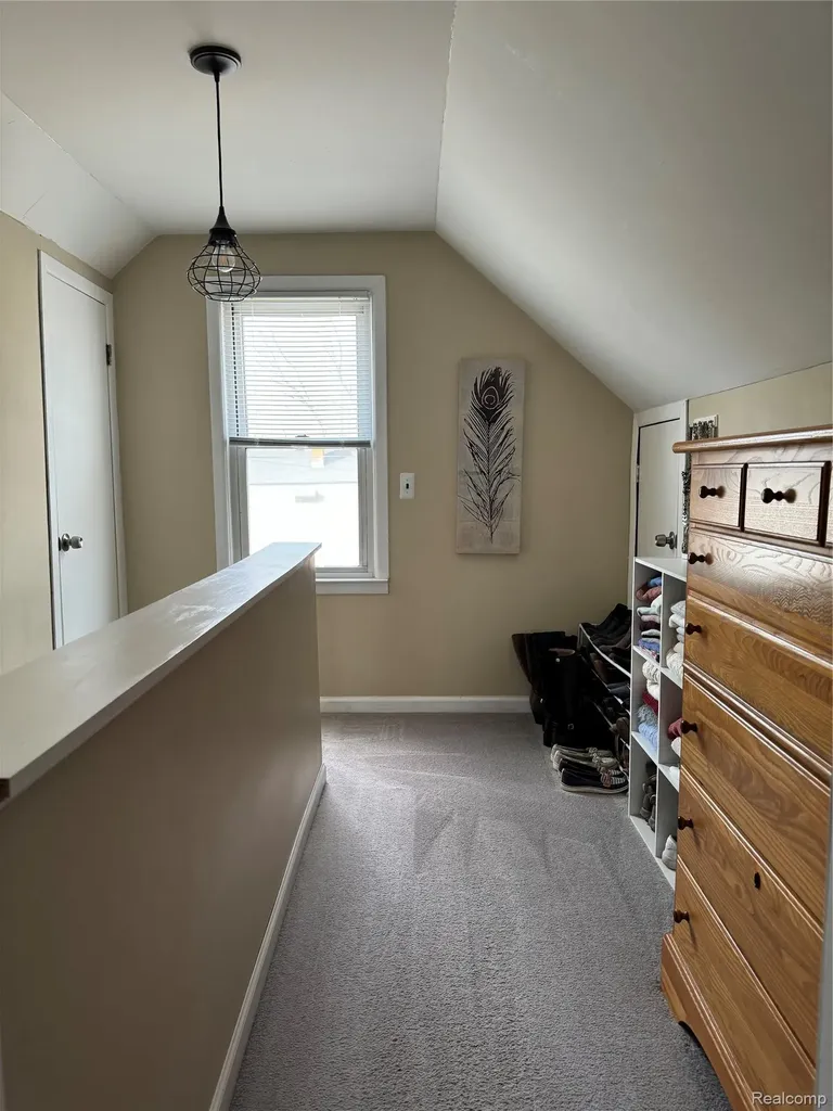 116 Devillen Avenue Royal Oak City MI 48073