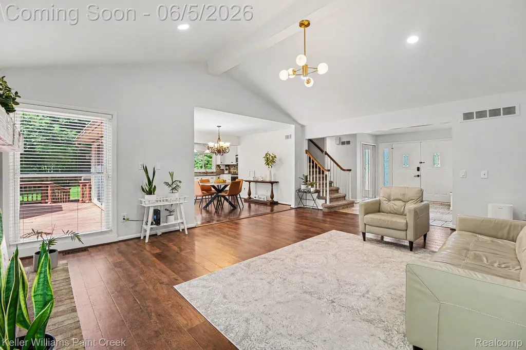 4447 Bentley Drive Troy City MI 48098