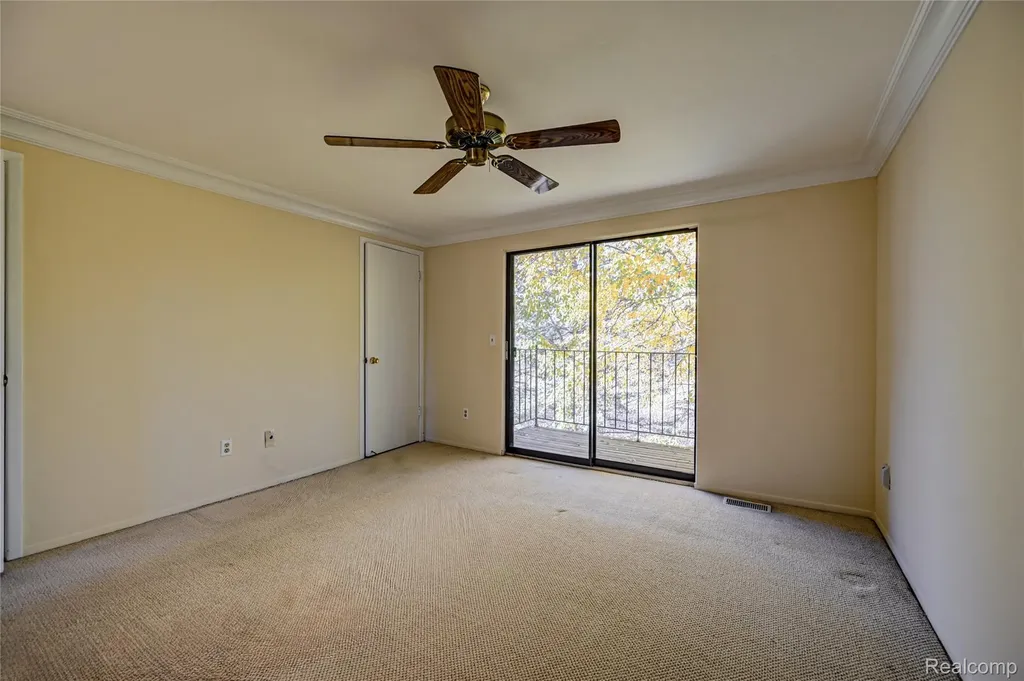1946 White Birch Court Rochester City MI 48309